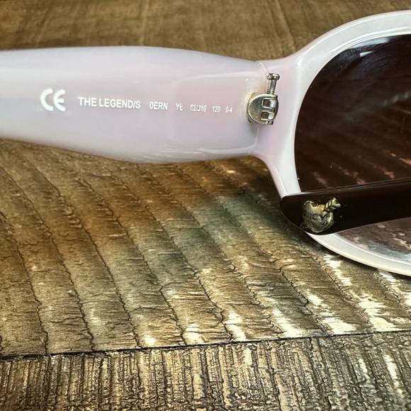 Juicy Couture Oversized Sunglasses, Purple & Brown with Logo Arms - Picture 5 of 5